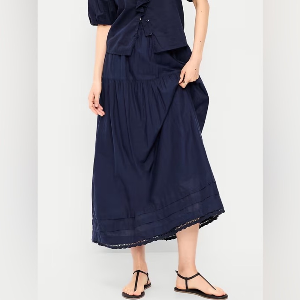NWT! Old Navy Artic Depth Lace-Trim Maxi Skirt - Size Medium Tall 📌